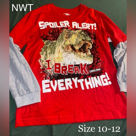 Other - 🦖Jurassic world long sleeve shirt🦖NWT,dinosaur long sleeve shirt🦖T-Rex shirt